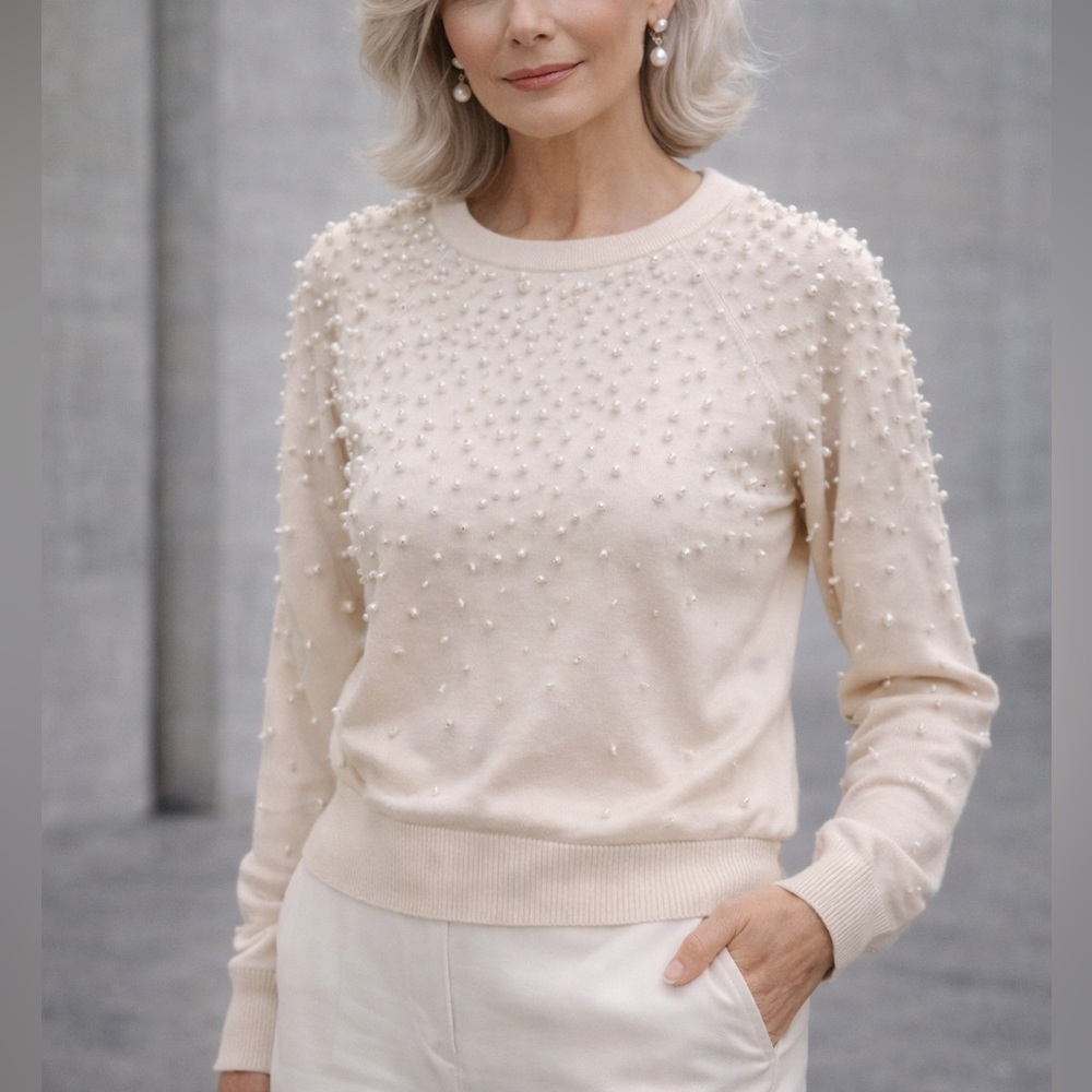 Pearl embellished Ellie Tahari sweater size medium